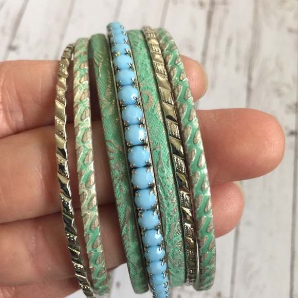 Fashion Jewelry Jewelry - Vintage style patina 7 bangle set